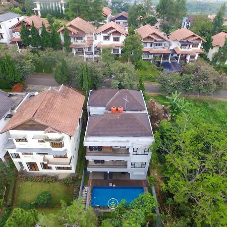 Hikari Hill View Villa 7 Bedrooms With A Private Swimming Pool And Billiard 万隆 外观 照片