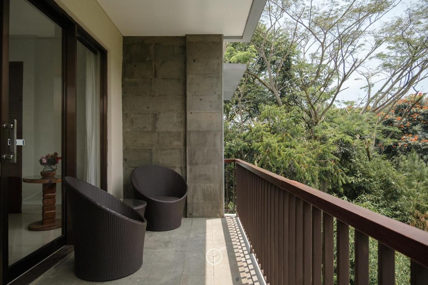Hikari Hill View Villa 7 Bedrooms With A Private Swimming Pool And Billiard 万隆 外观 照片