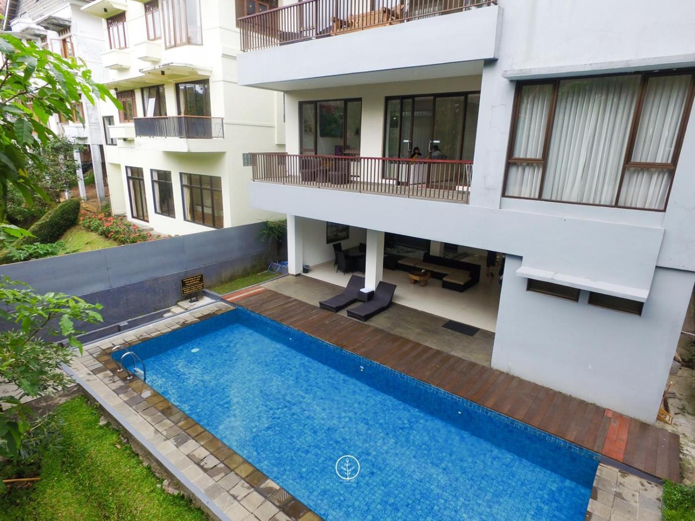 Hikari Hill View Villa 7 Bedrooms With A Private Swimming Pool And Billiard 万隆 外观 照片