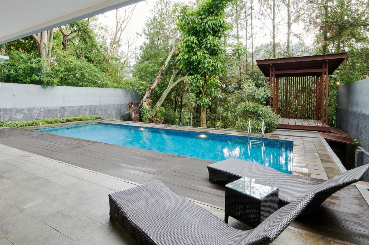 Hikari Hill View Villa 7 Bedrooms With A Private Swimming Pool And Billiard 万隆 外观 照片