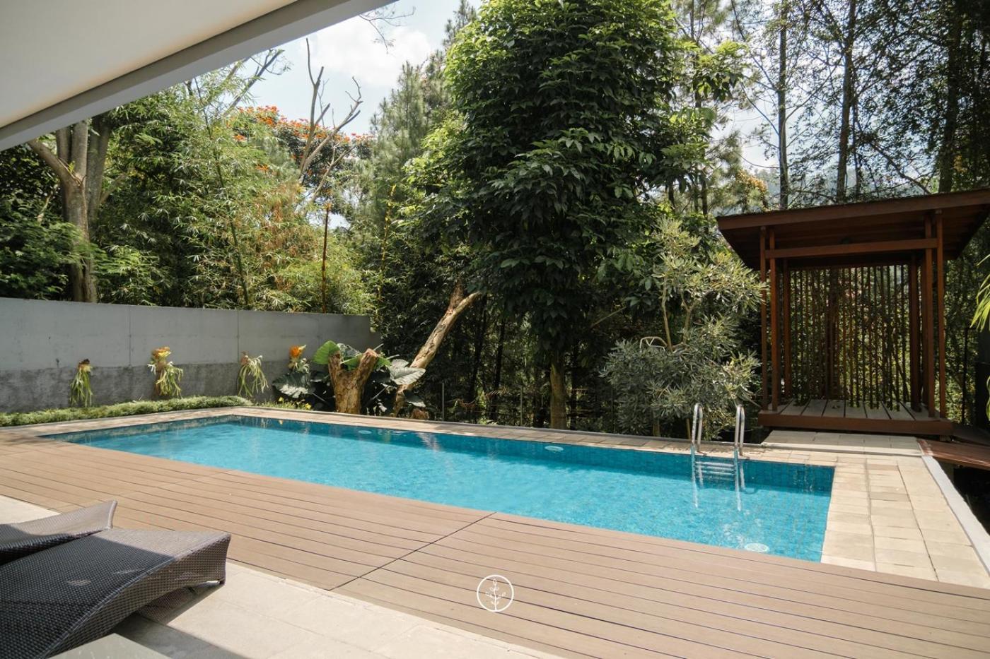 Hikari Hill View Villa 7 Bedrooms With A Private Swimming Pool And Billiard 万隆 外观 照片