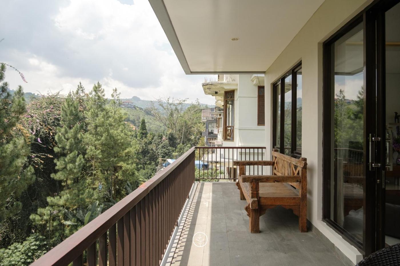 Hikari Hill View Villa 7 Bedrooms With A Private Swimming Pool And Billiard 万隆 外观 照片
