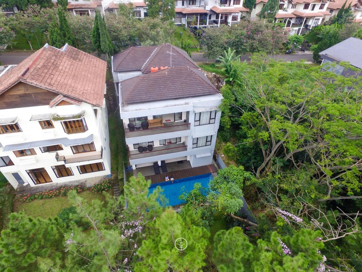 Hikari Hill View Villa 7 Bedrooms With A Private Swimming Pool And Billiard 万隆 外观 照片